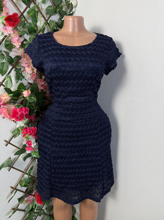 Robe droite manches courtes - Perluna Store - kinshasa