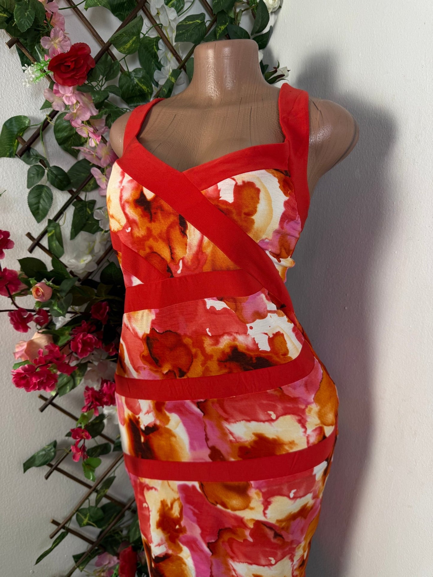 Robe droite mi longue a bretelle - Perluna Store - kinshasa