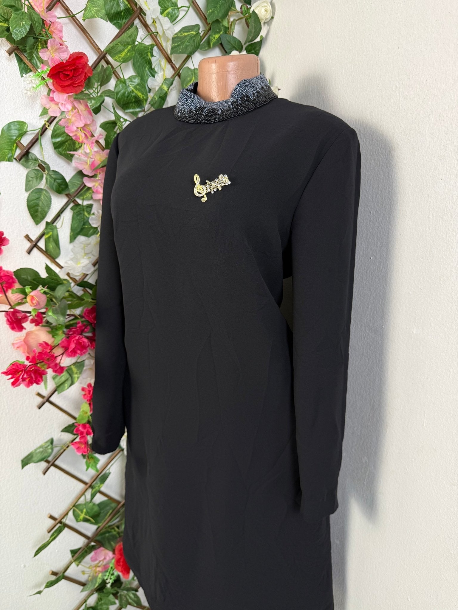 Robe droite mi longue manche longue - Perluna Store - kinshasa