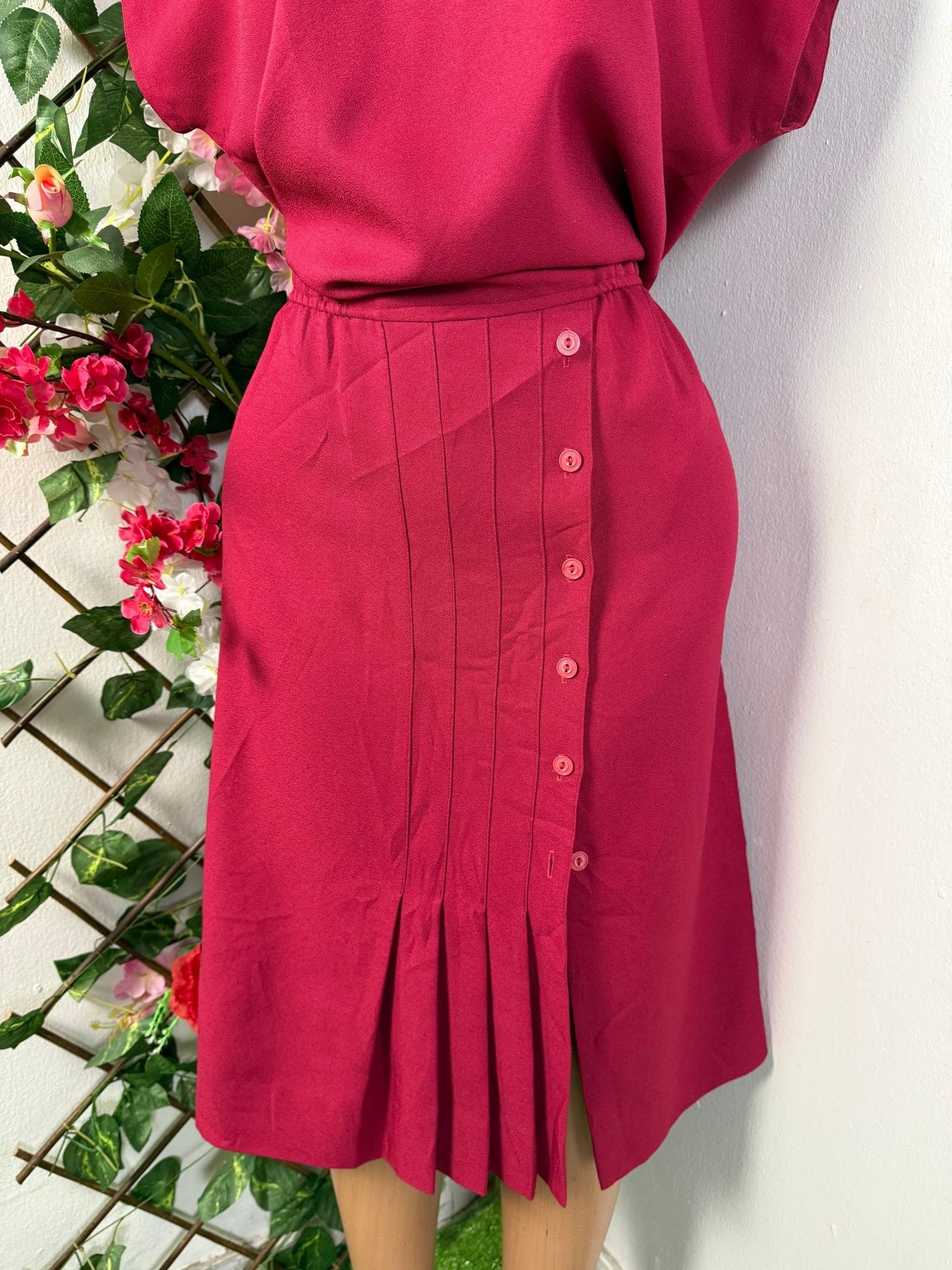 Robe élégante a bouton sans manche - Perluna Store - kinshasa