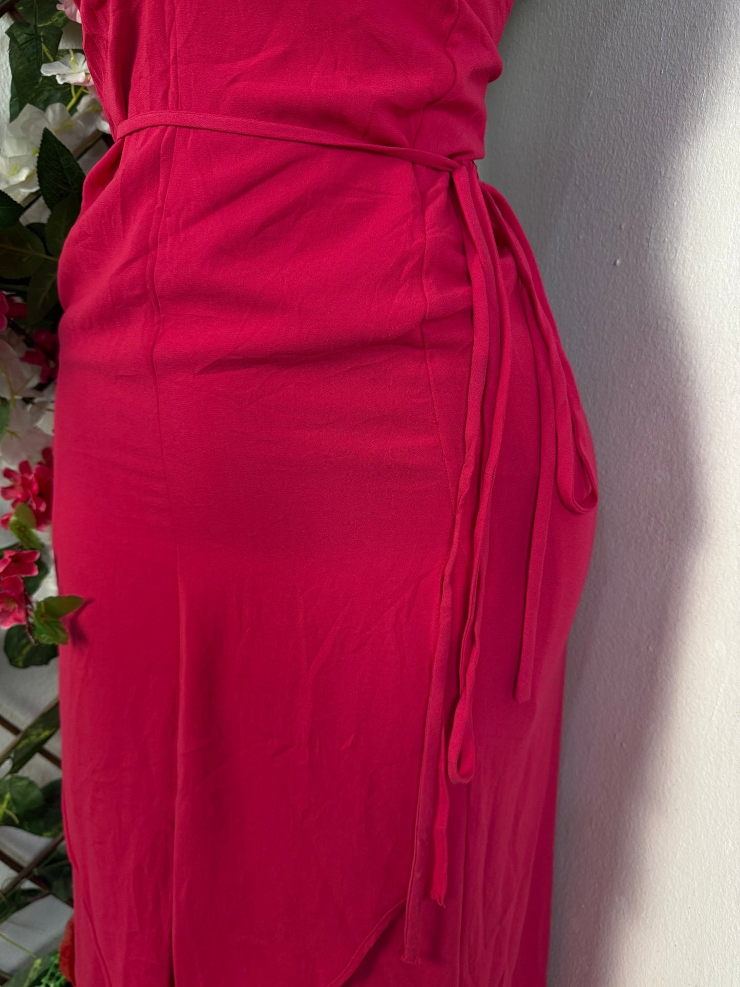 Robe élégante à pente asymétrique - Perluna Store - kinshasa