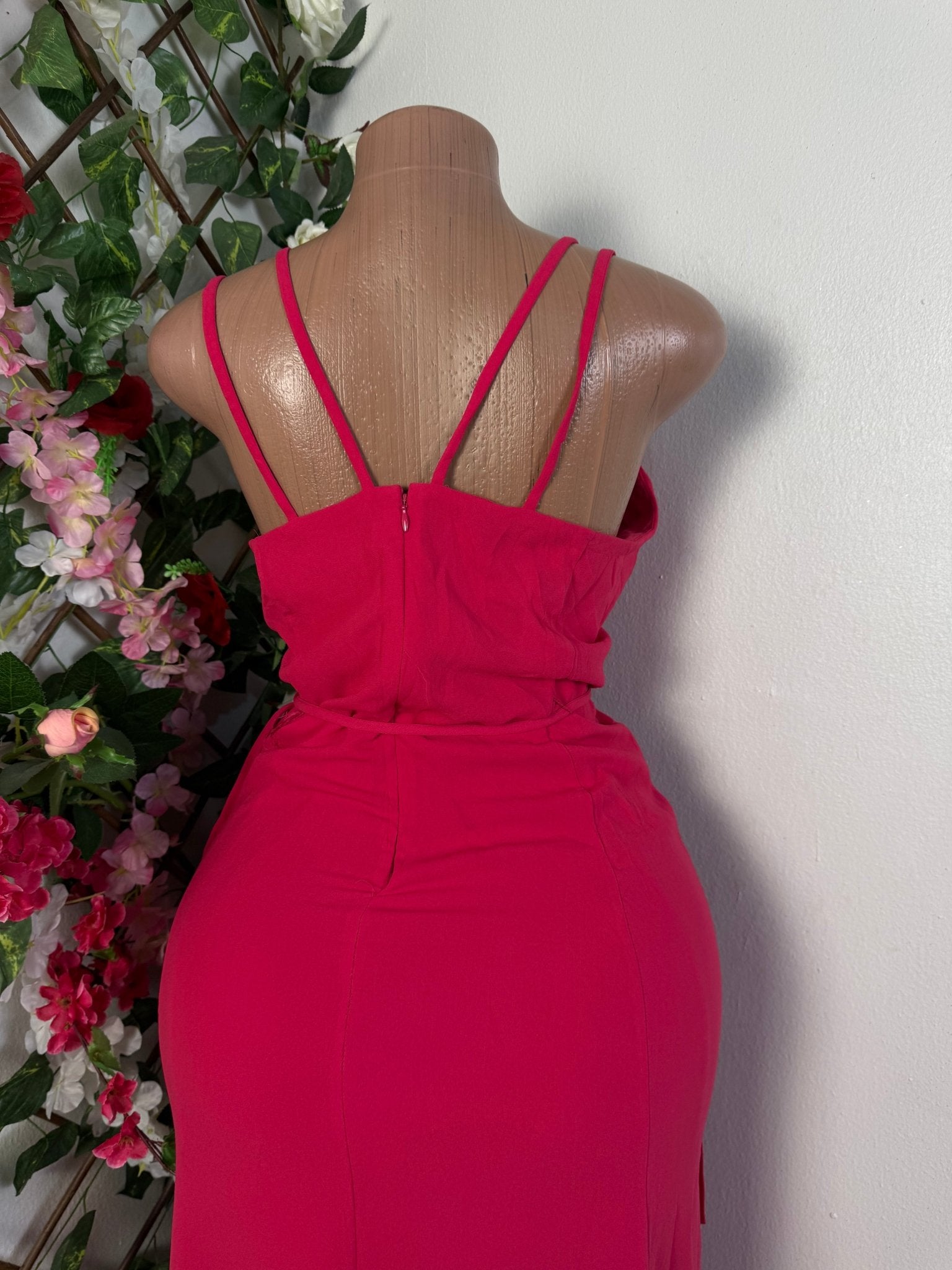 Robe élégante à pente asymétrique - Perluna Store - kinshasa