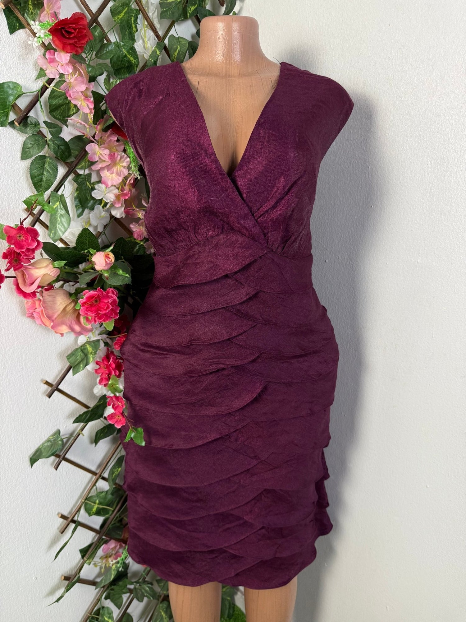 Robe élégante colle en V - Perluna Store - kinshasa