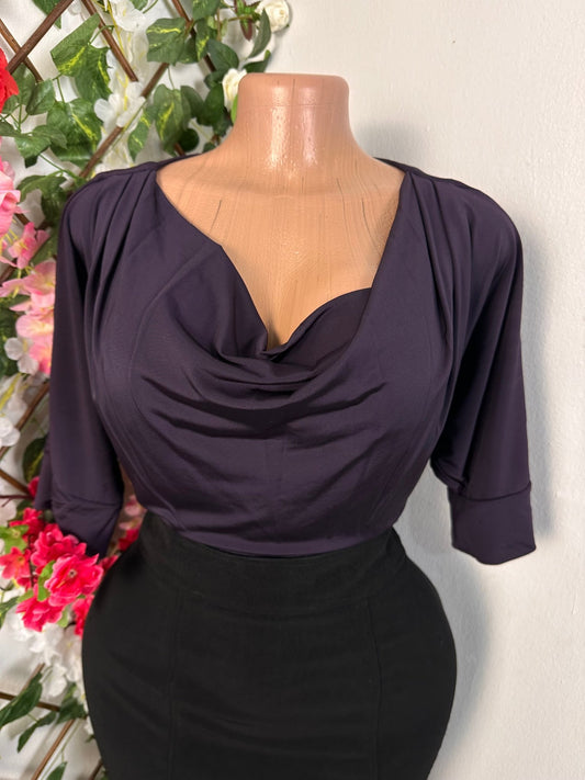 Robe élégante en satin doux décolleté drapé et manche 3/4 - Perluna Store - kinshasa