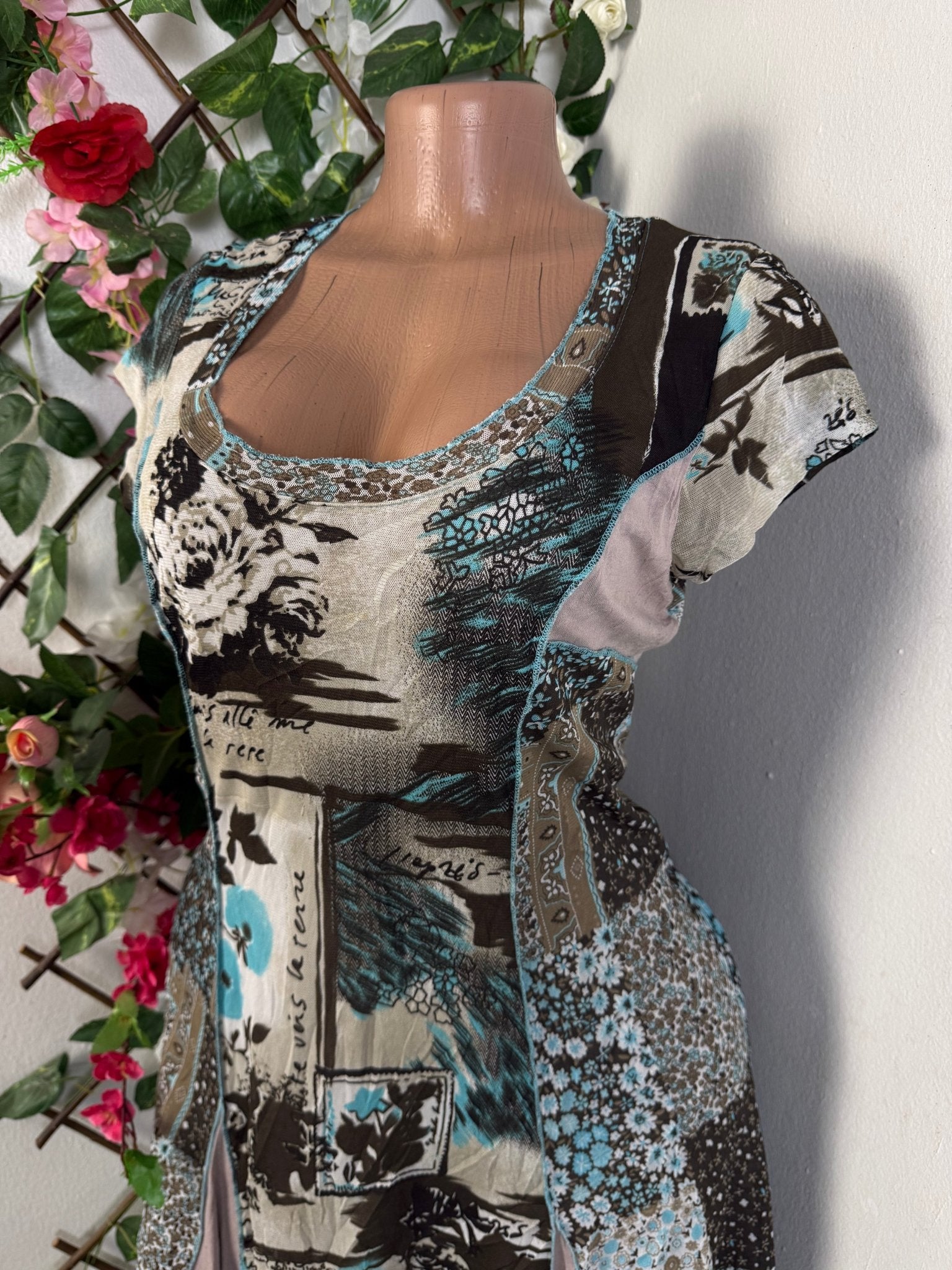 Robe évasé cintré manche courte  - Perluna Store - kinshasa