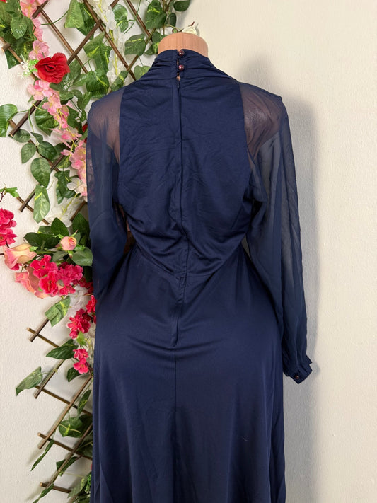 Robe évasé manche longue voilée - Perluna Store - kinshasa