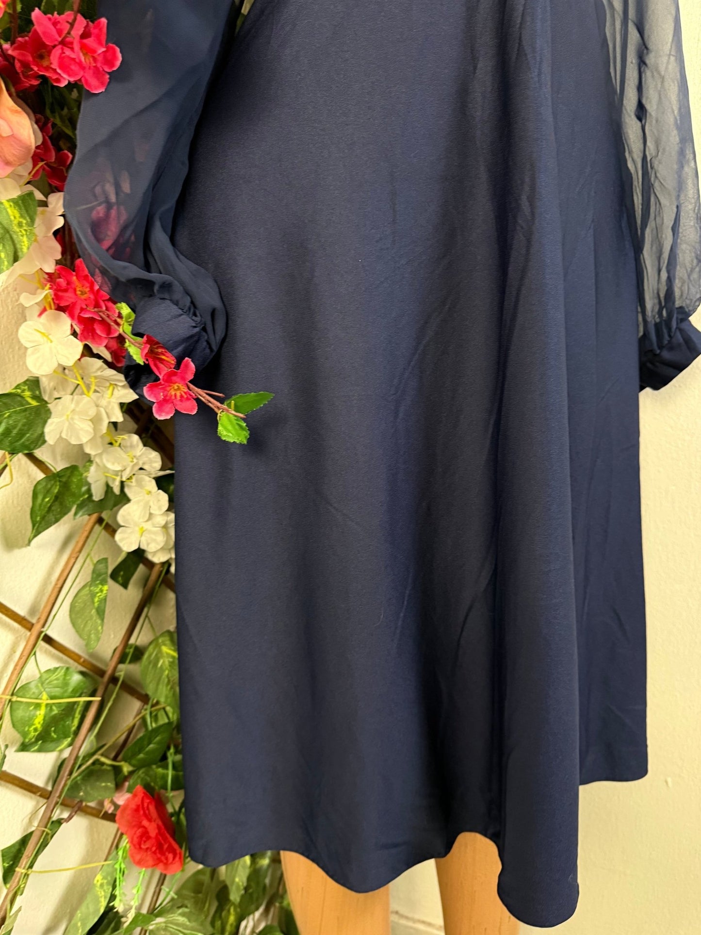 Robe évasé manche longue voilée - Perluna Store - kinshasa