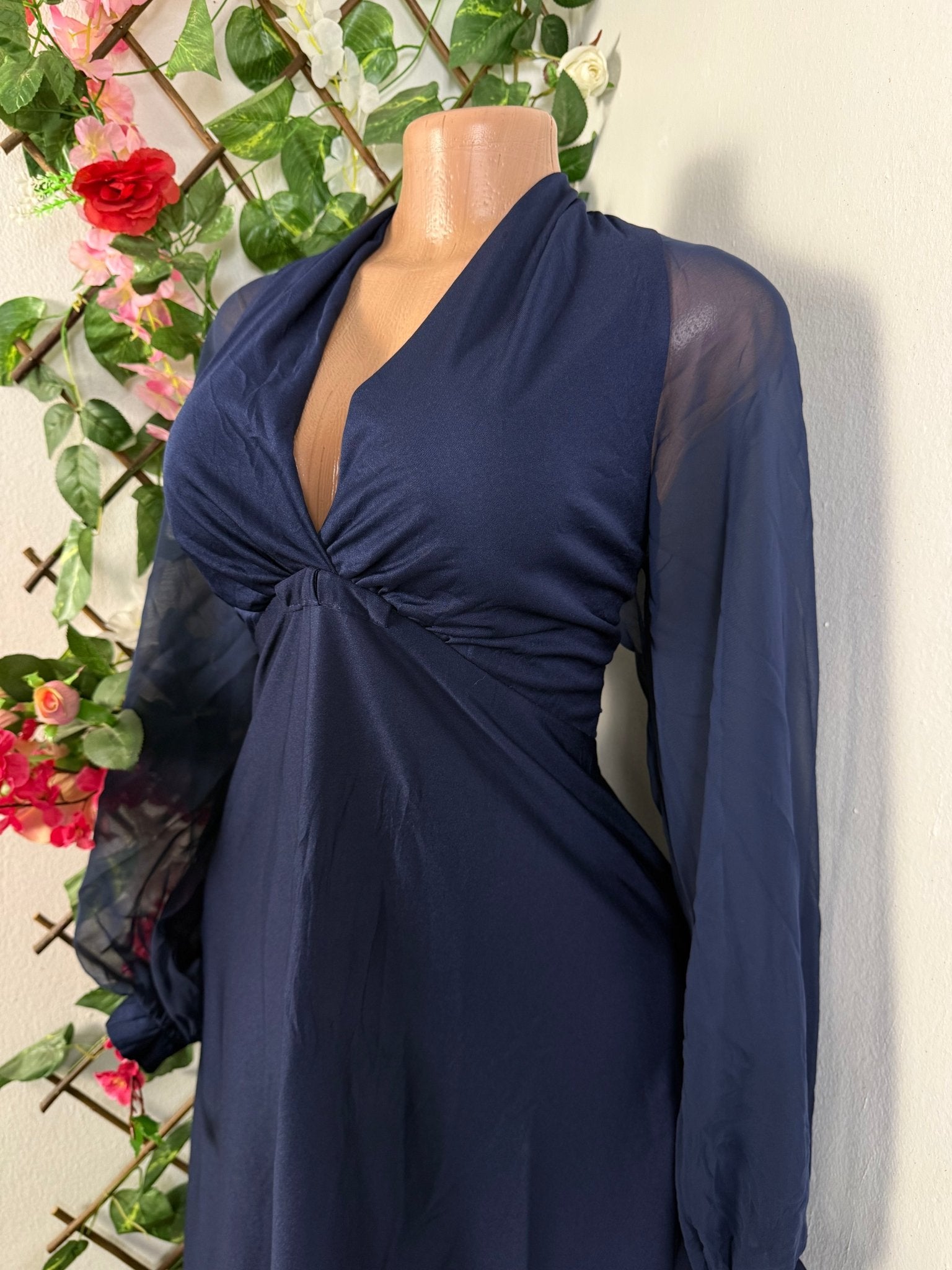 Robe évasé manche longue voilée - Perluna Store - kinshasa
