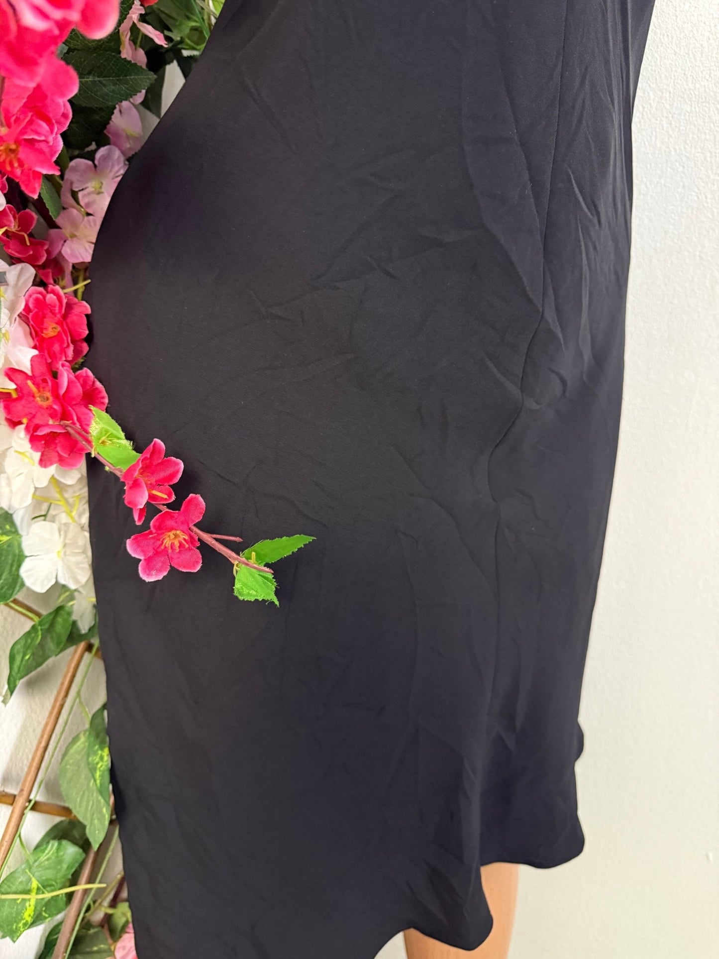 Robe évasée à fine bretelle - Perluna Store - kinshasa