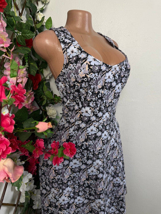 Robe évasée a imprime floral - Perluna Store - kinshasa