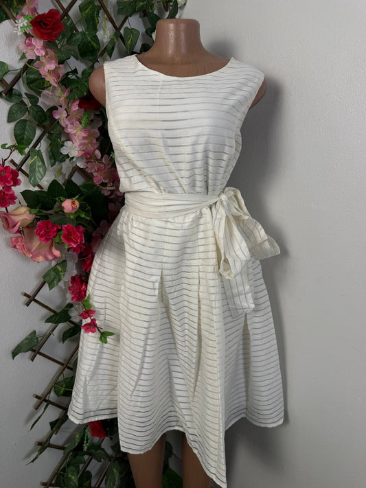 Robe évasée à noeud sans manche  - Perluna Store - kinshasa