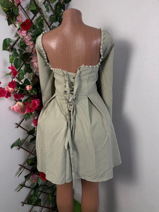 Robe évasée courte longue manche - Perluna Store - kinshasa