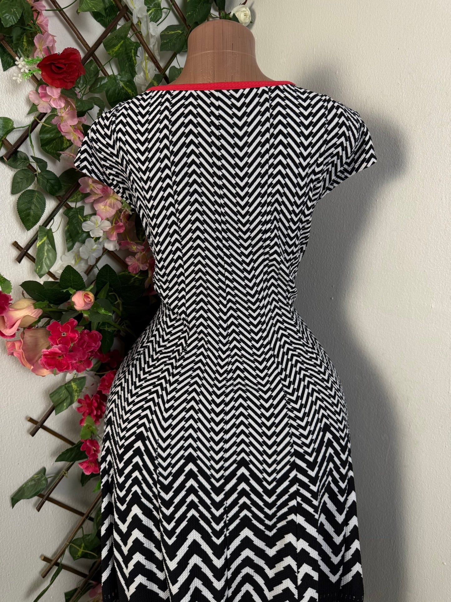 Robe évasée imprimé géométrique  - Perluna Store - kinshasa
