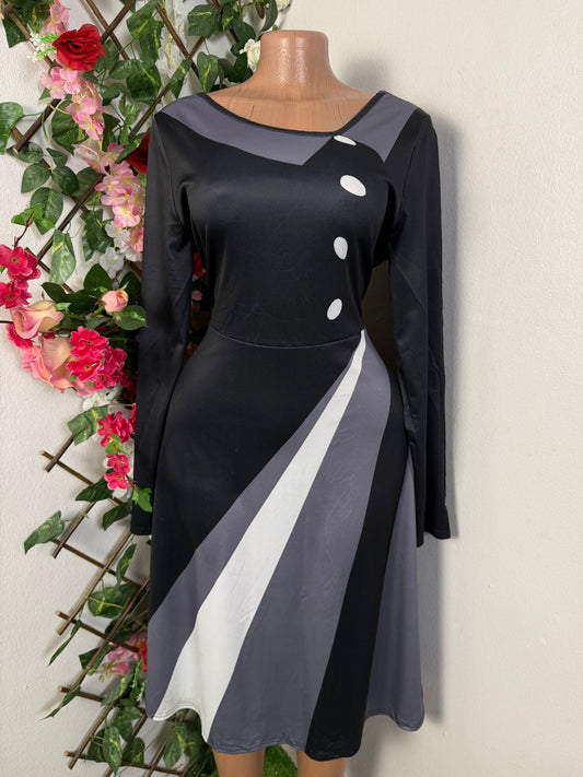 Robe évasée manche longue  - Perluna Store - kinshasa