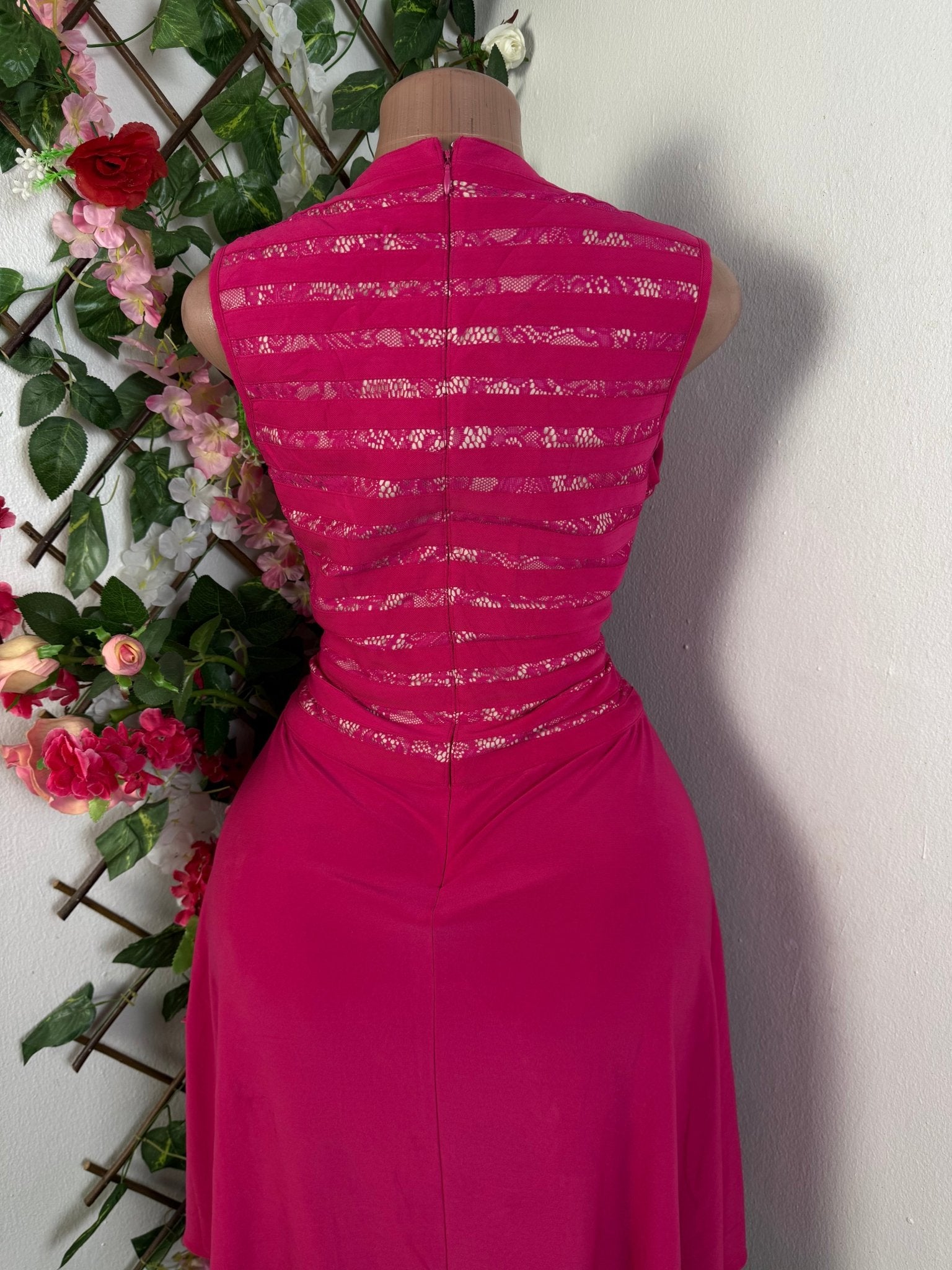 Robe evasée sans manche colle coeur - Perluna Store - kinshasa