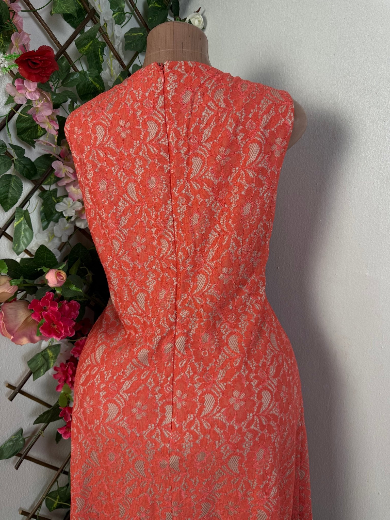 Robe évasée sans manches fleurie  - Perluna Store - kinshasa