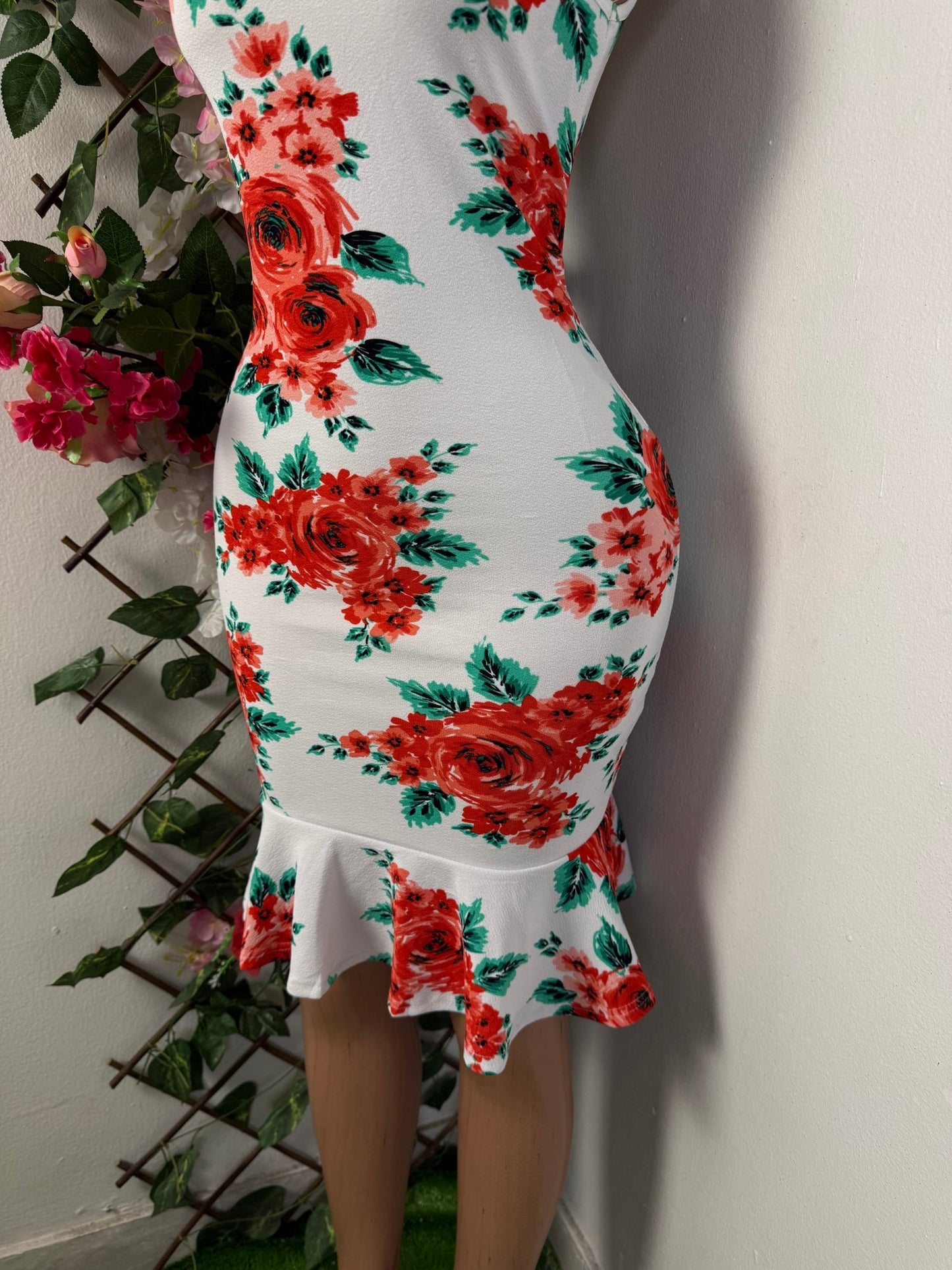 Robe fleurie sans manche a ourlet - Perluna Store - kinshasa