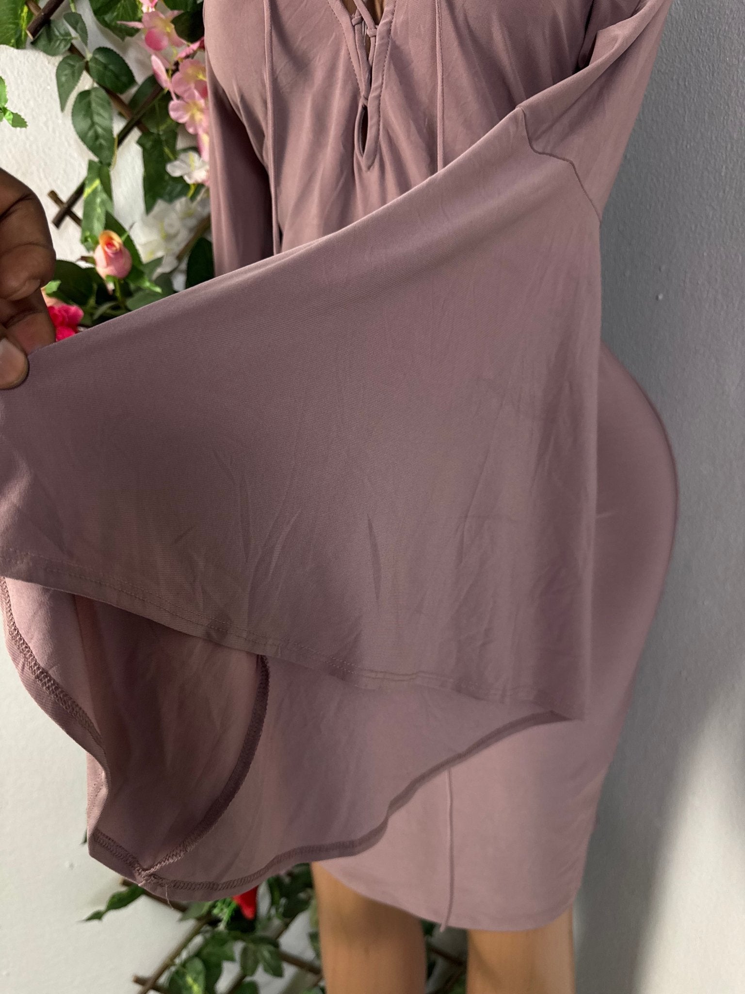 Robe long manche volant à lacet - Perluna Store - kinshasa
