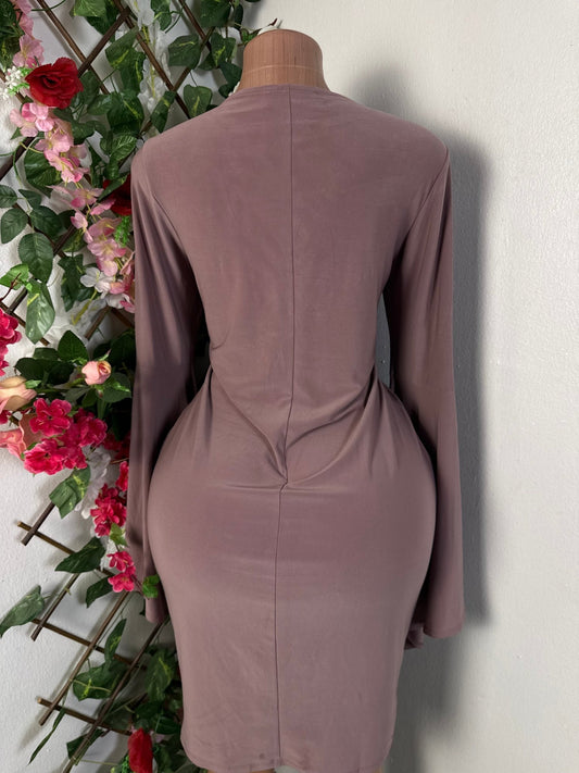 Robe long manche volant à lacet - Perluna Store - kinshasa