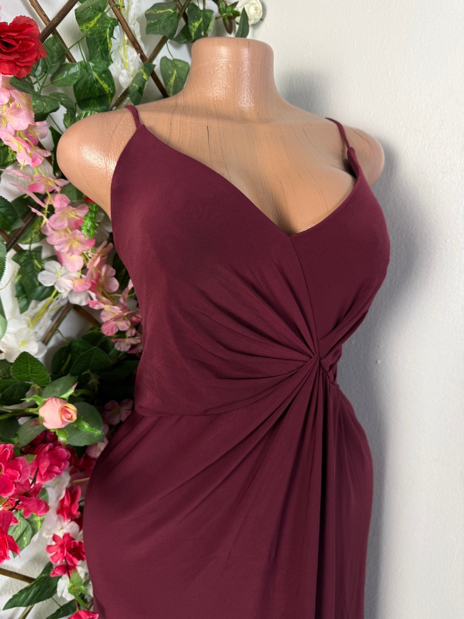 Robe longue à fine bretelle drapée - Perluna Store - kinshasa
