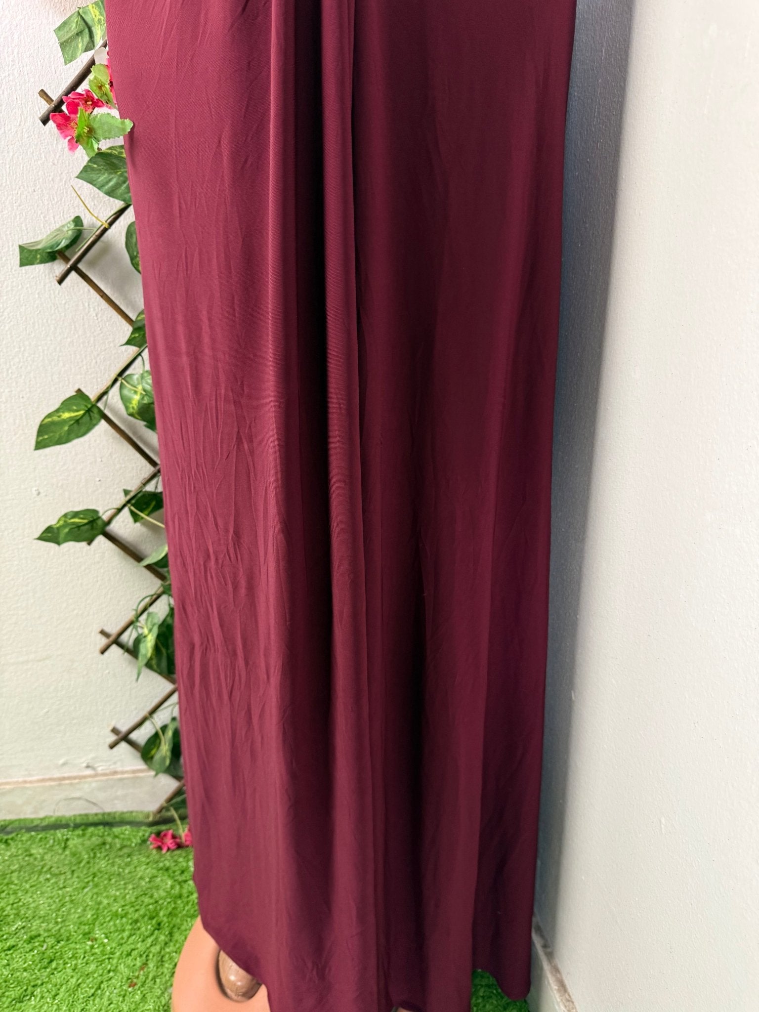 Robe longue à fine bretelle drapée - Perluna Store - kinshasa