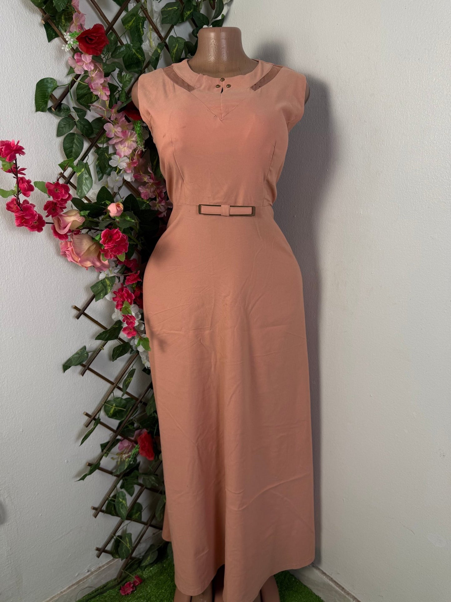 Robe longue cintre sans manche  - Perluna Store - kinshasa