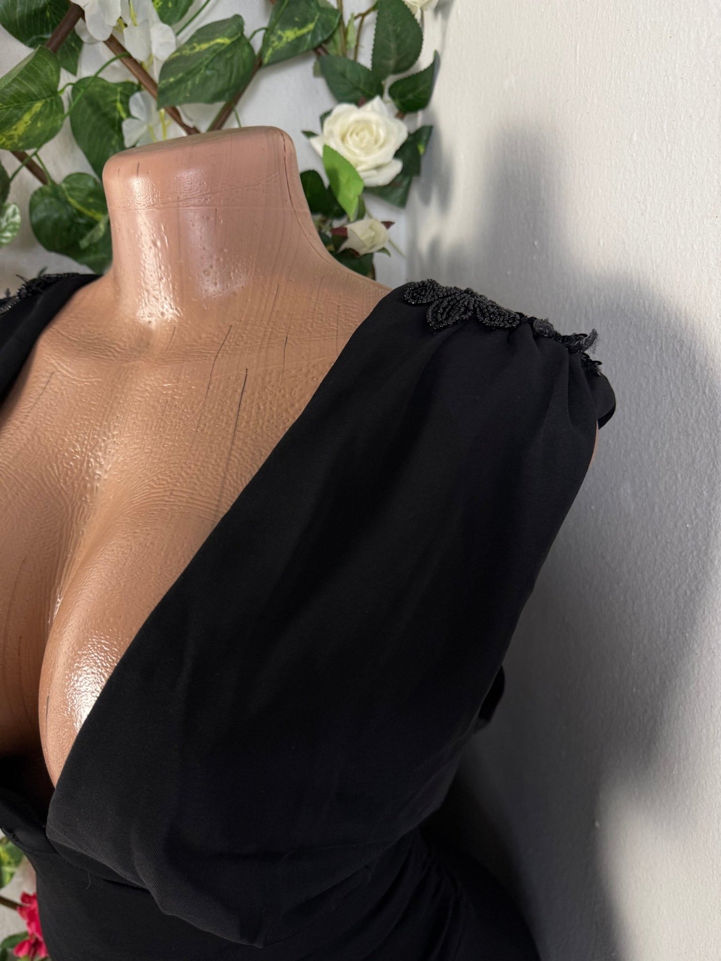 Robe longue cintré sans manche  - Perluna Store - kinshasa