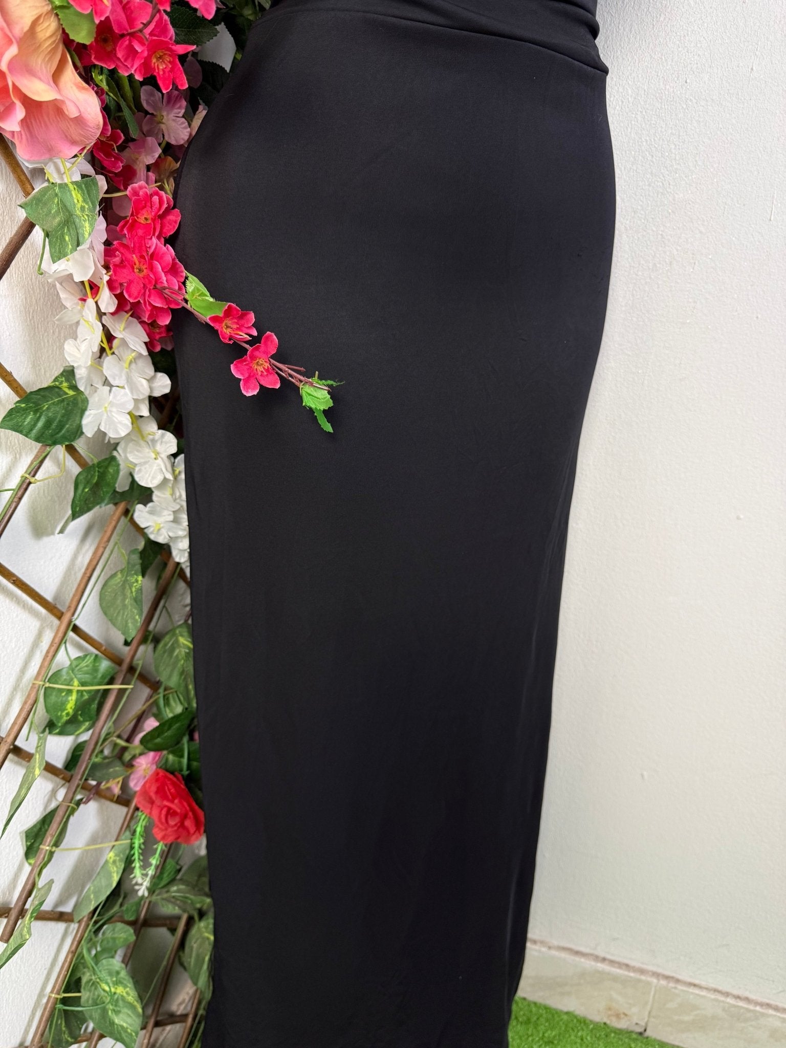 Robe longue cintré sans manche  - Perluna Store - kinshasa