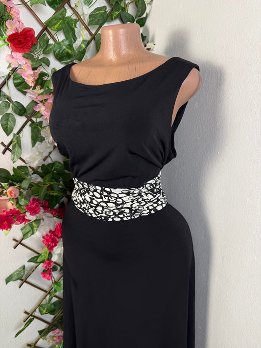 Robe longue cintrée sans manche - Perluna Store - kinshasa