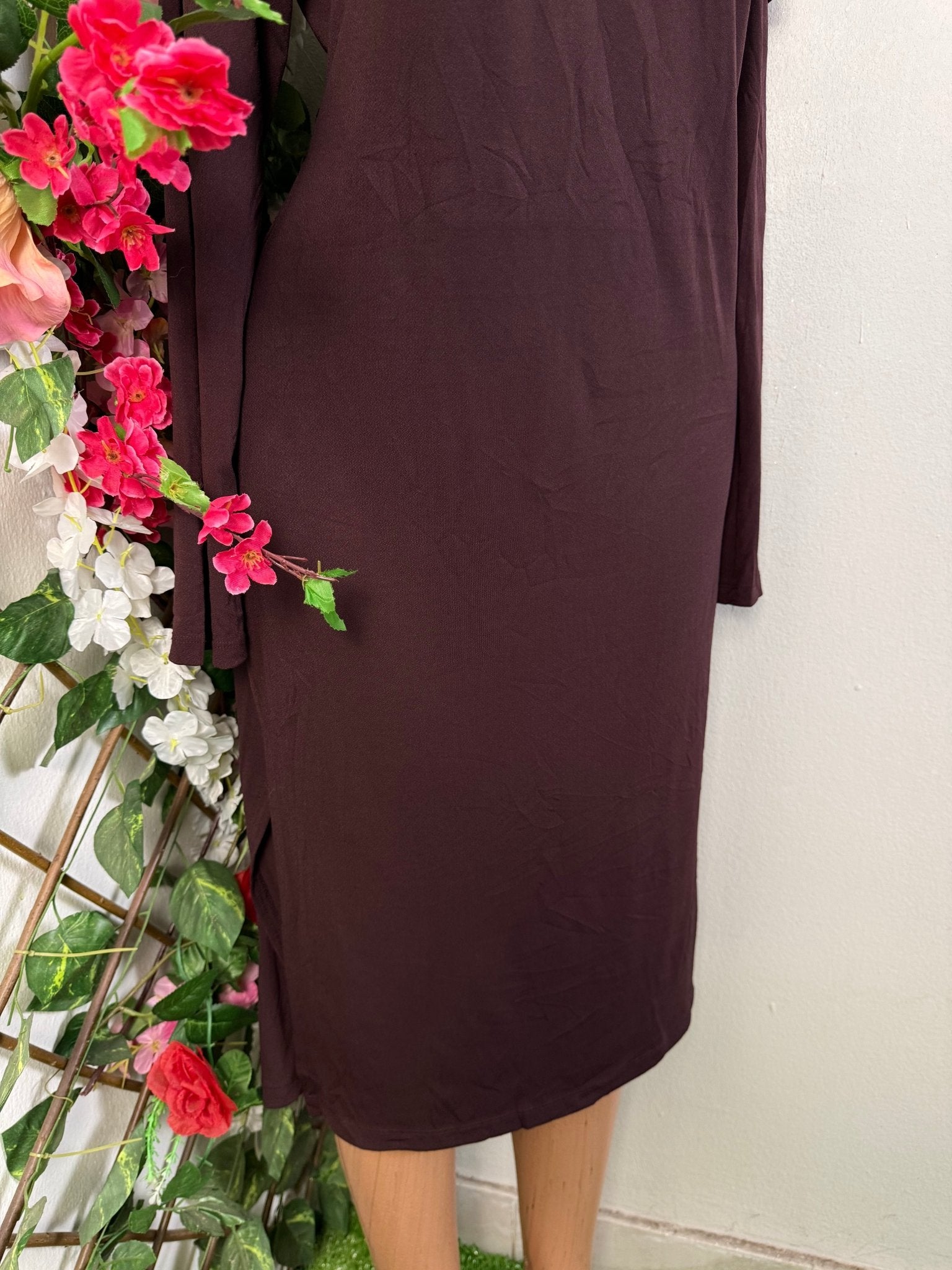 Robe longue décolleté bardeau  - Perluna Store - kinshasa