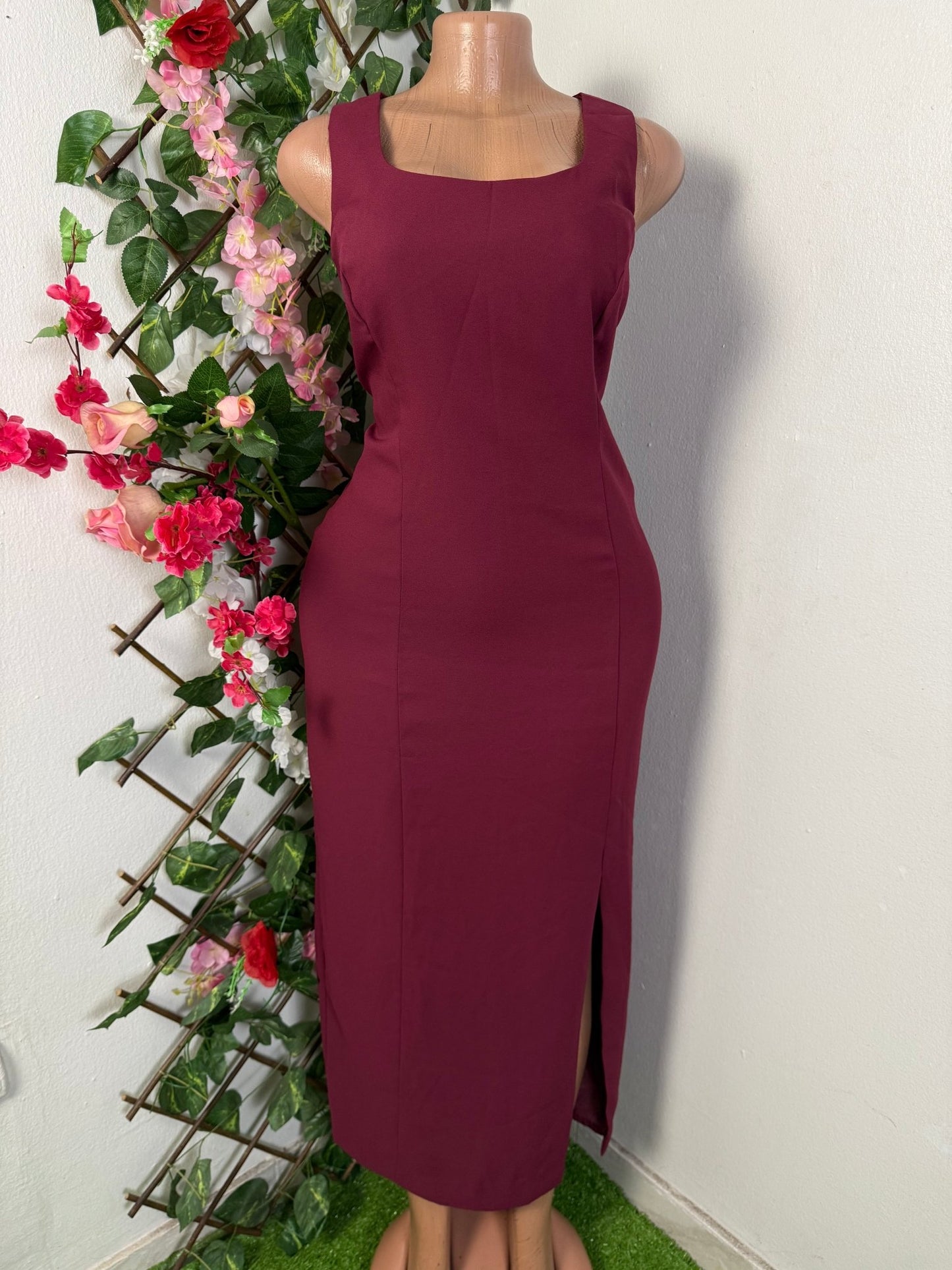 Robe longue décolleté carré - Perluna Store - kinshasa