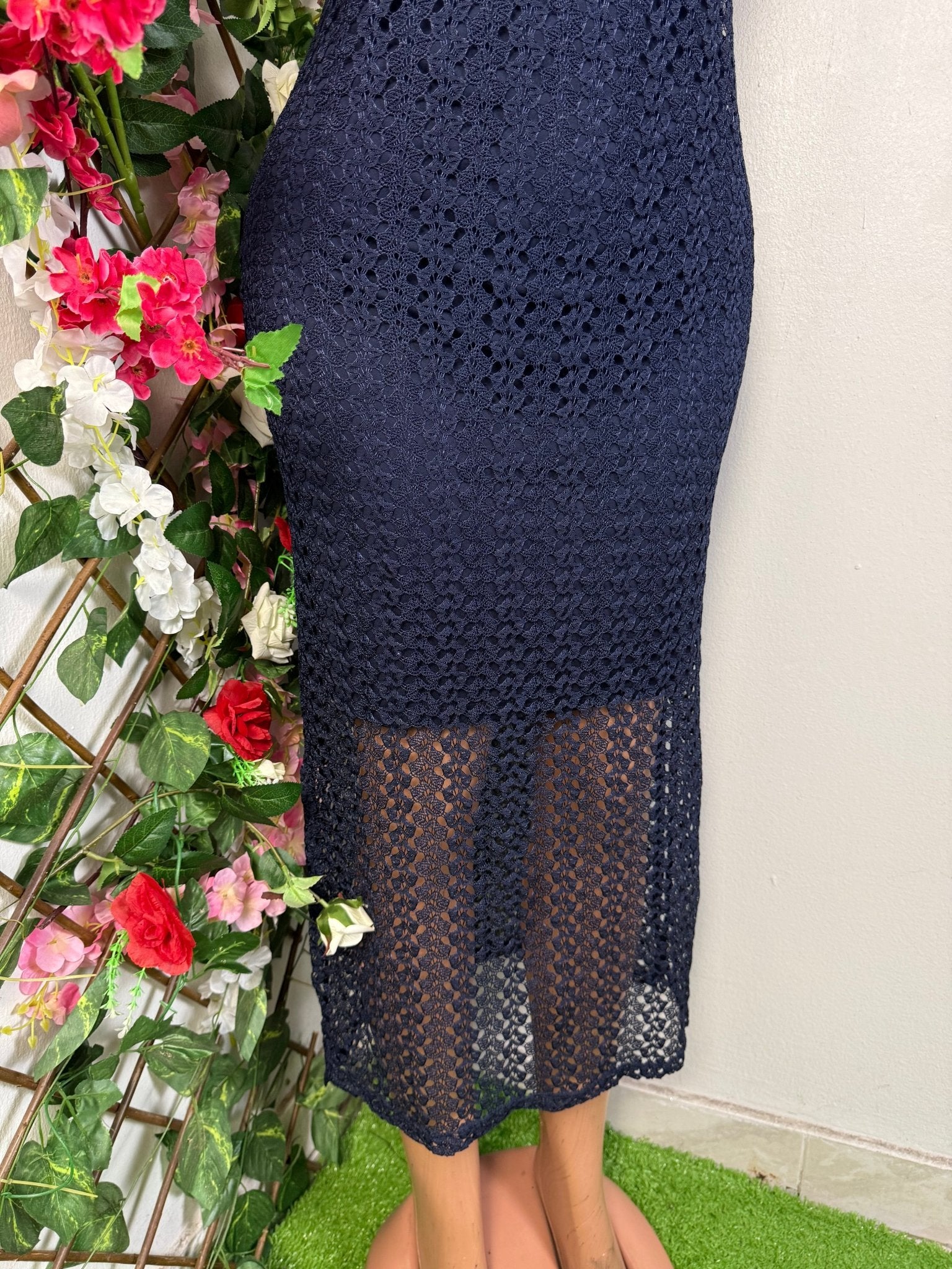 Robe longue en dentelle sans manche - Perluna Store - kinshasa