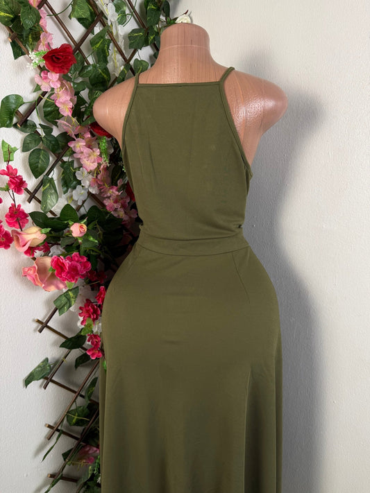 Robe longue évasée à fine bretelle - Perluna Store - kinshasa