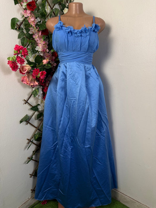 Robe longue évasée à fine bretelles - Perluna Store - kinshasa