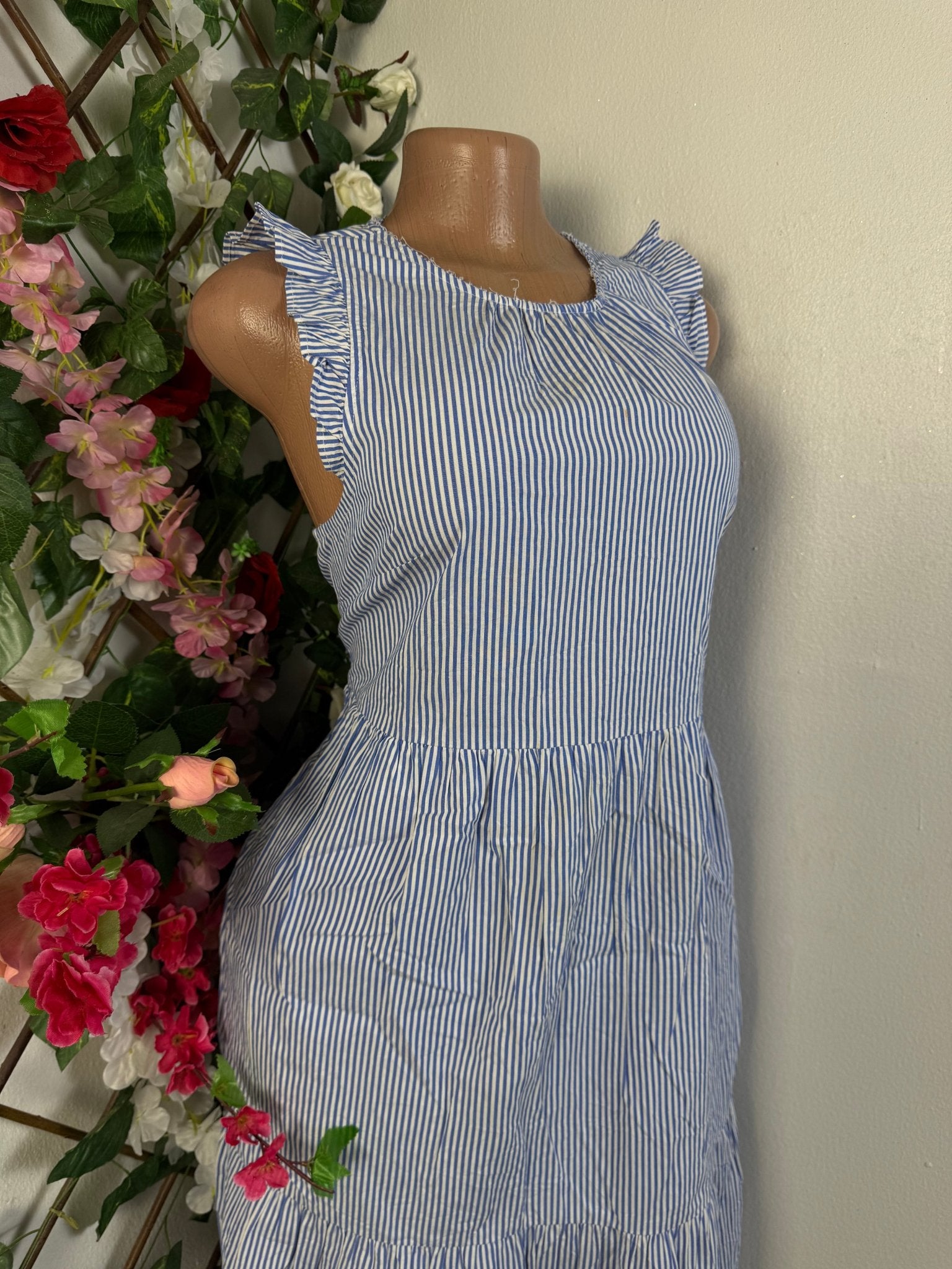 Robe longue évasée sans manche - Perluna Store - kinshasa