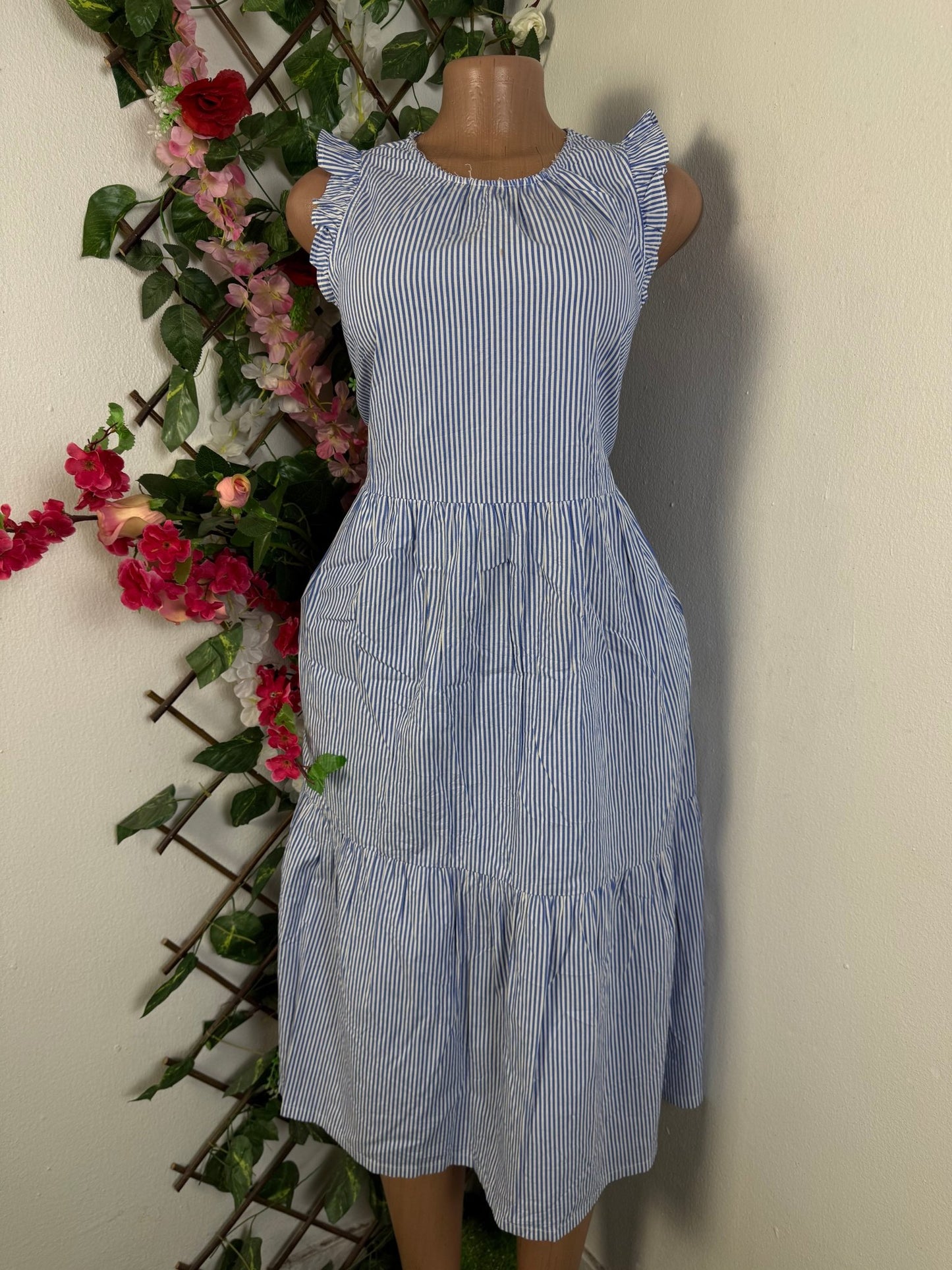 Robe longue évasée sans manche - Perluna Store - kinshasa