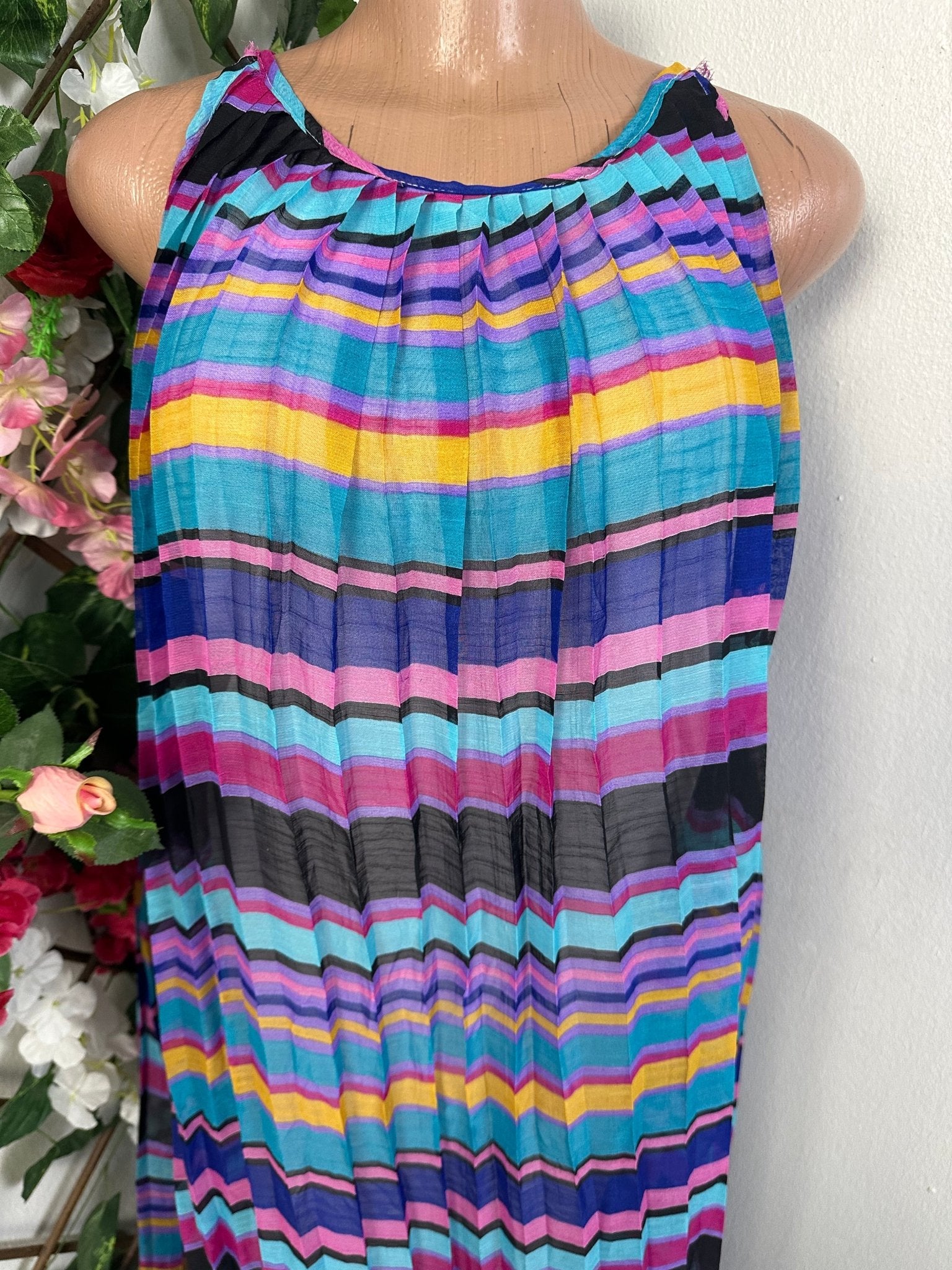 Robe longue sans manche longue - Perluna Store - kinshasa