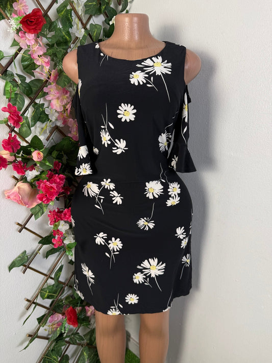 Robe manche courte épaule dénudé - Perluna Store - kinshasa