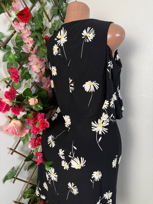 Robe manche courte épaule dénudé - Perluna Store - kinshasa