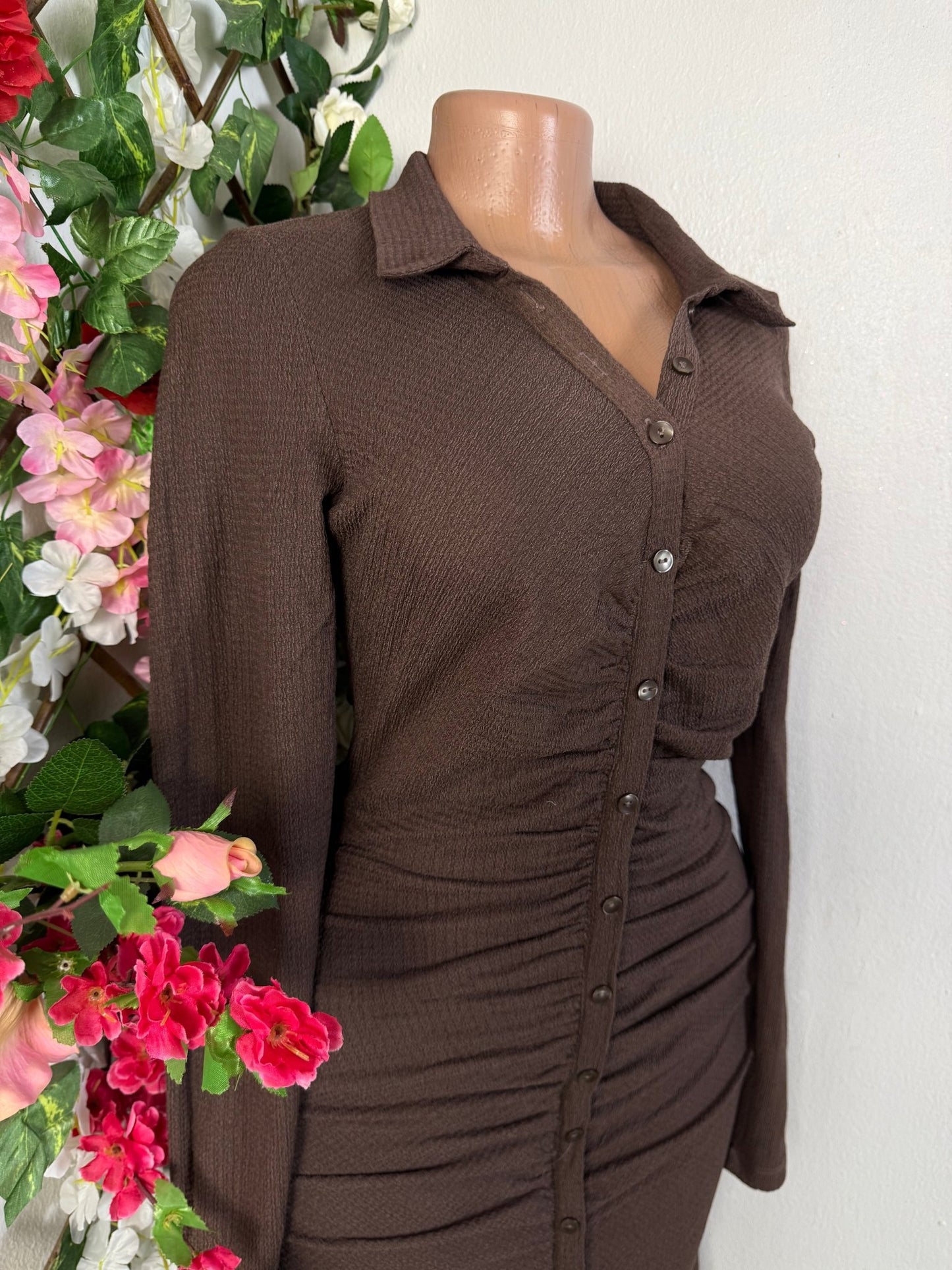Robe mi longue à bouton colle chemise  - Perluna Store - kinshasa