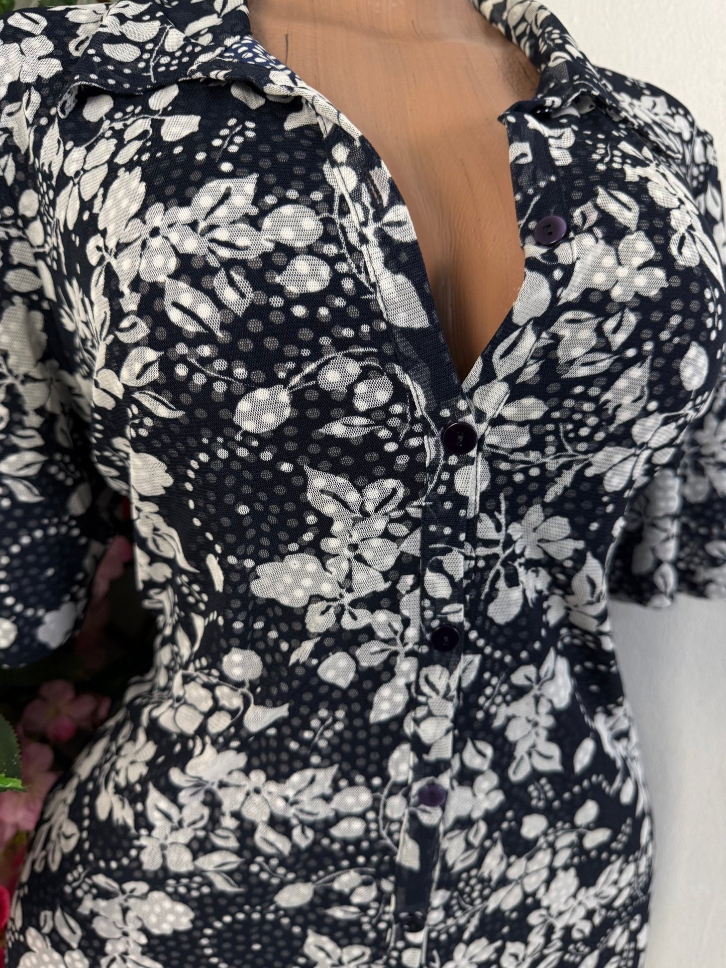 Robe mi longue à bouton courte manche - Perluna Store - kinshasa