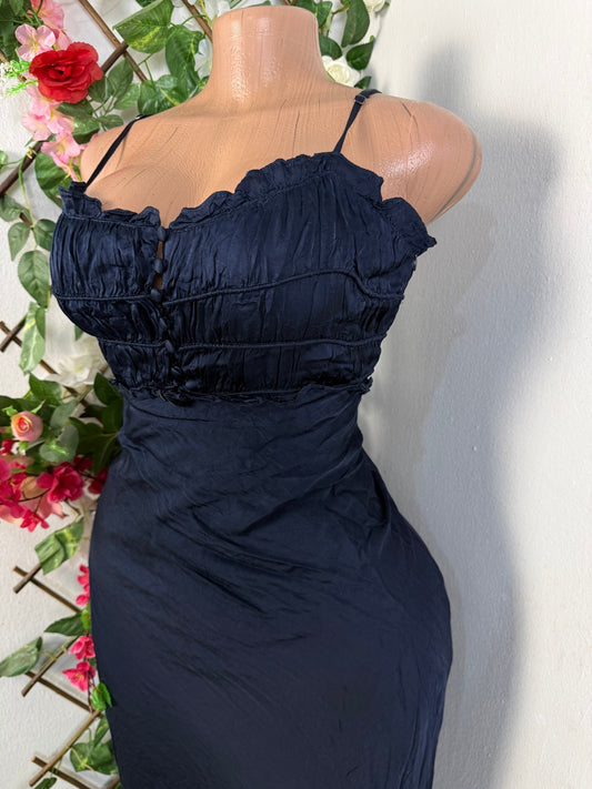 Robe mi longue à fine bretelle - Perluna Store - kinshasa