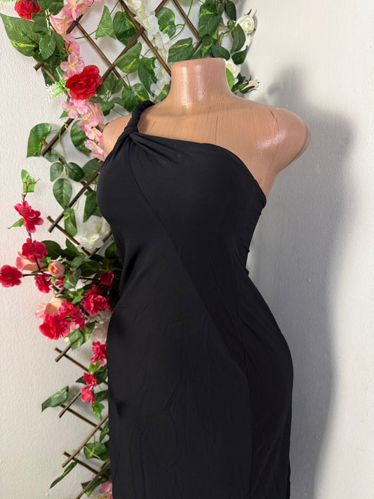 Robe mi longue a une bretelle - Perluna Store - kinshasa