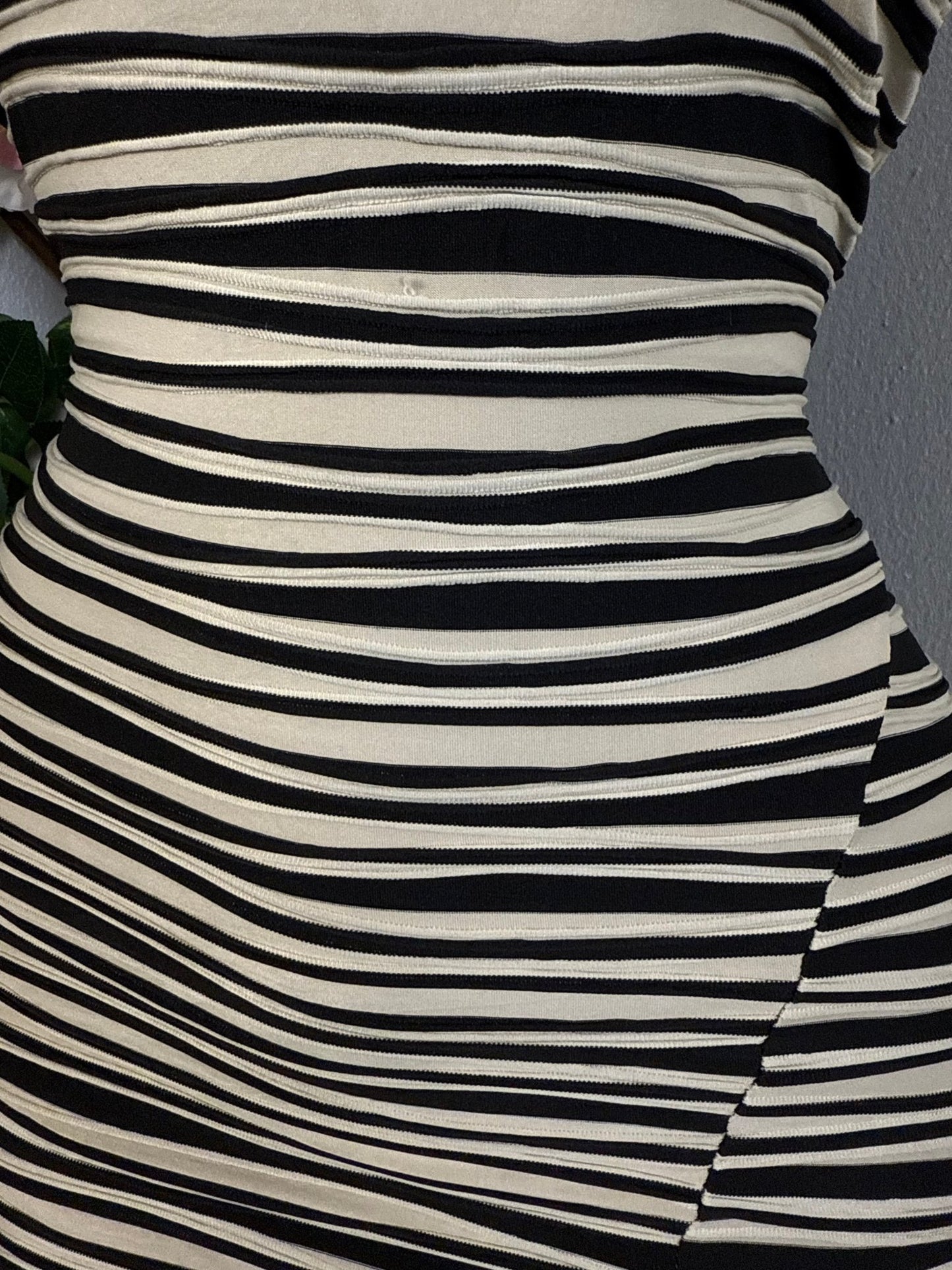 Robe mi longue colle carré - Perluna Store - kinshasa