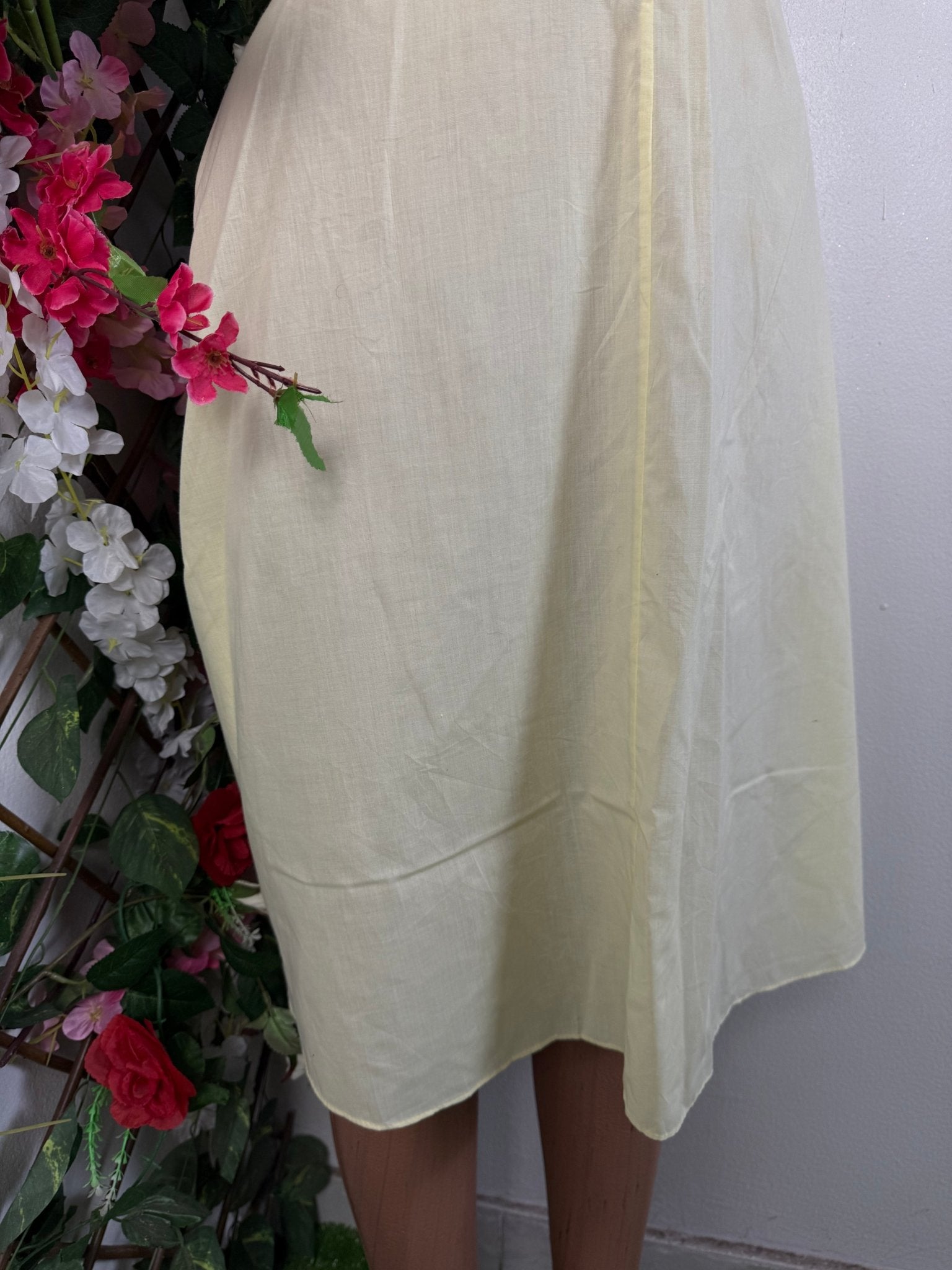 Robe mi longue évasée sans manche  - Perluna Store - kinshasa