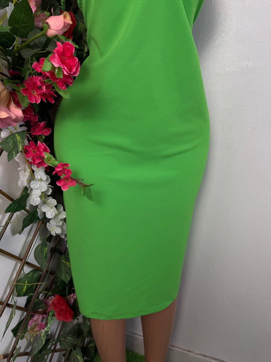 Robe mi longue fine bretelles  - Perluna Store - kinshasa