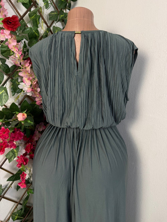Robe mi longue sans manche colle rond - Perluna Store - kinshasa