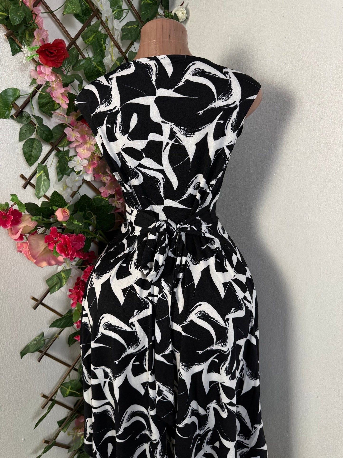Robe mi longue sans manches  - Perluna Store - kinshasa