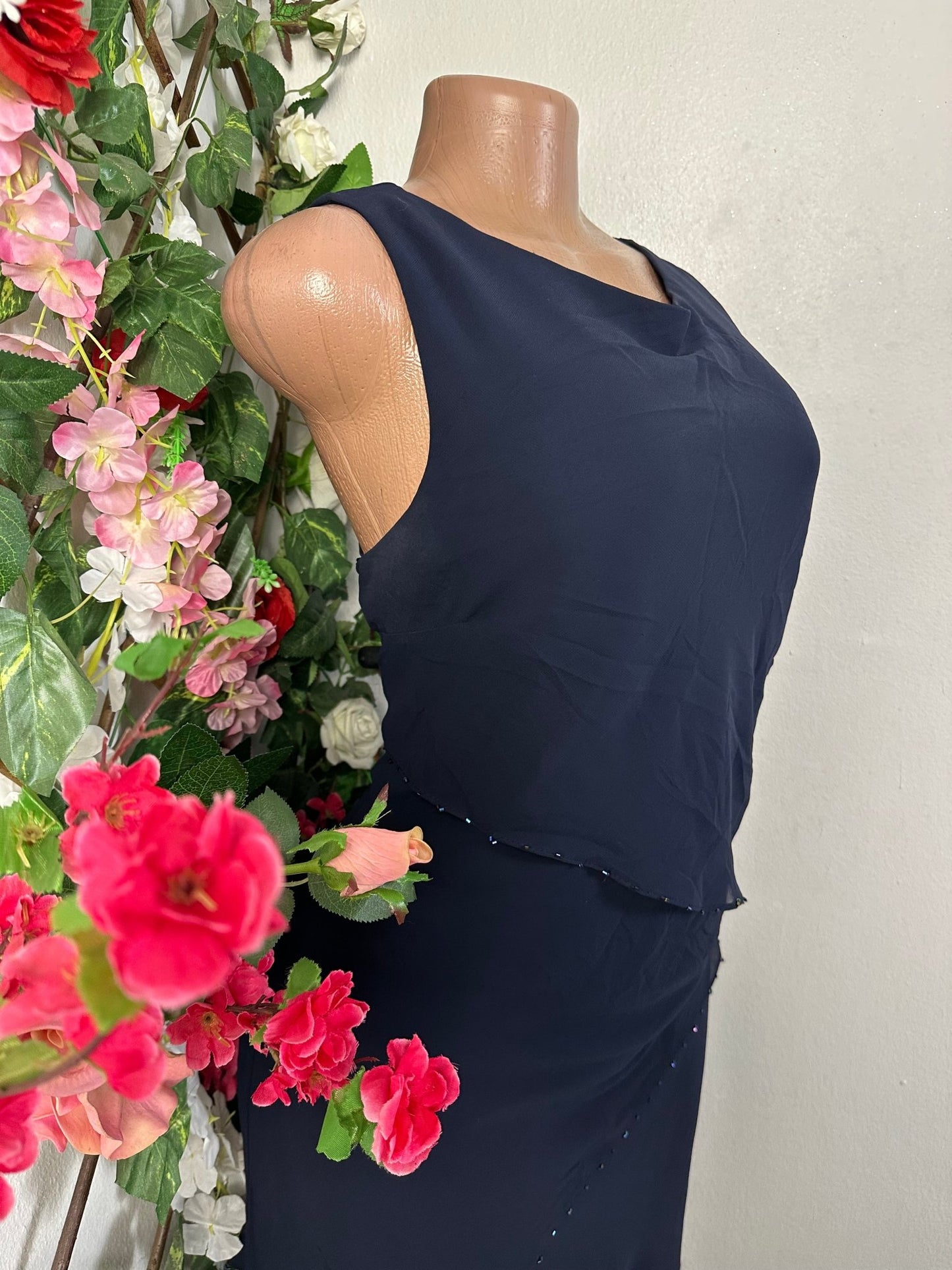 Robe mi longue sans manches - Perluna Store - kinshasa