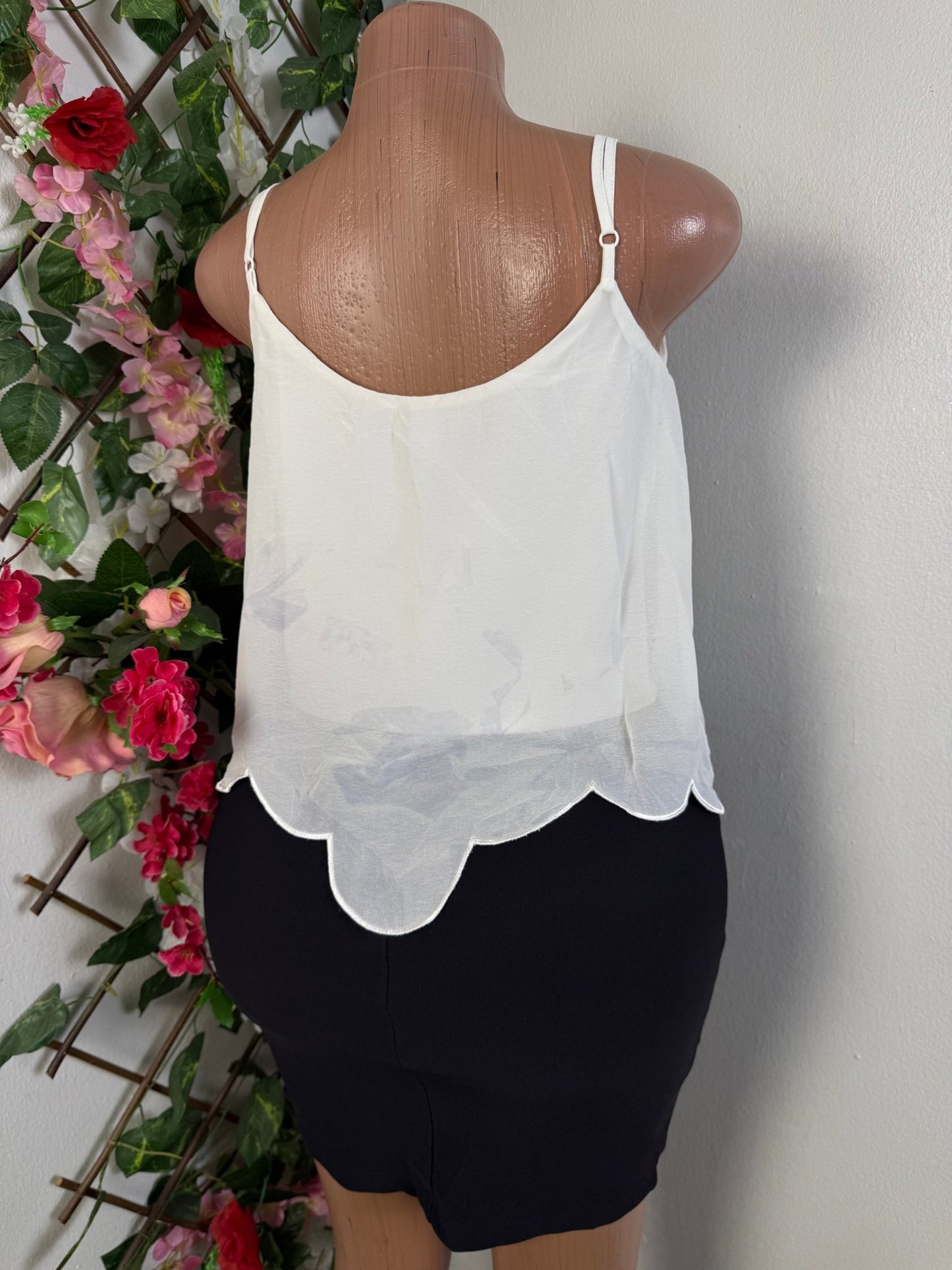 Robe moulante à fine bretelle  - Perluna Store - kinshasa
